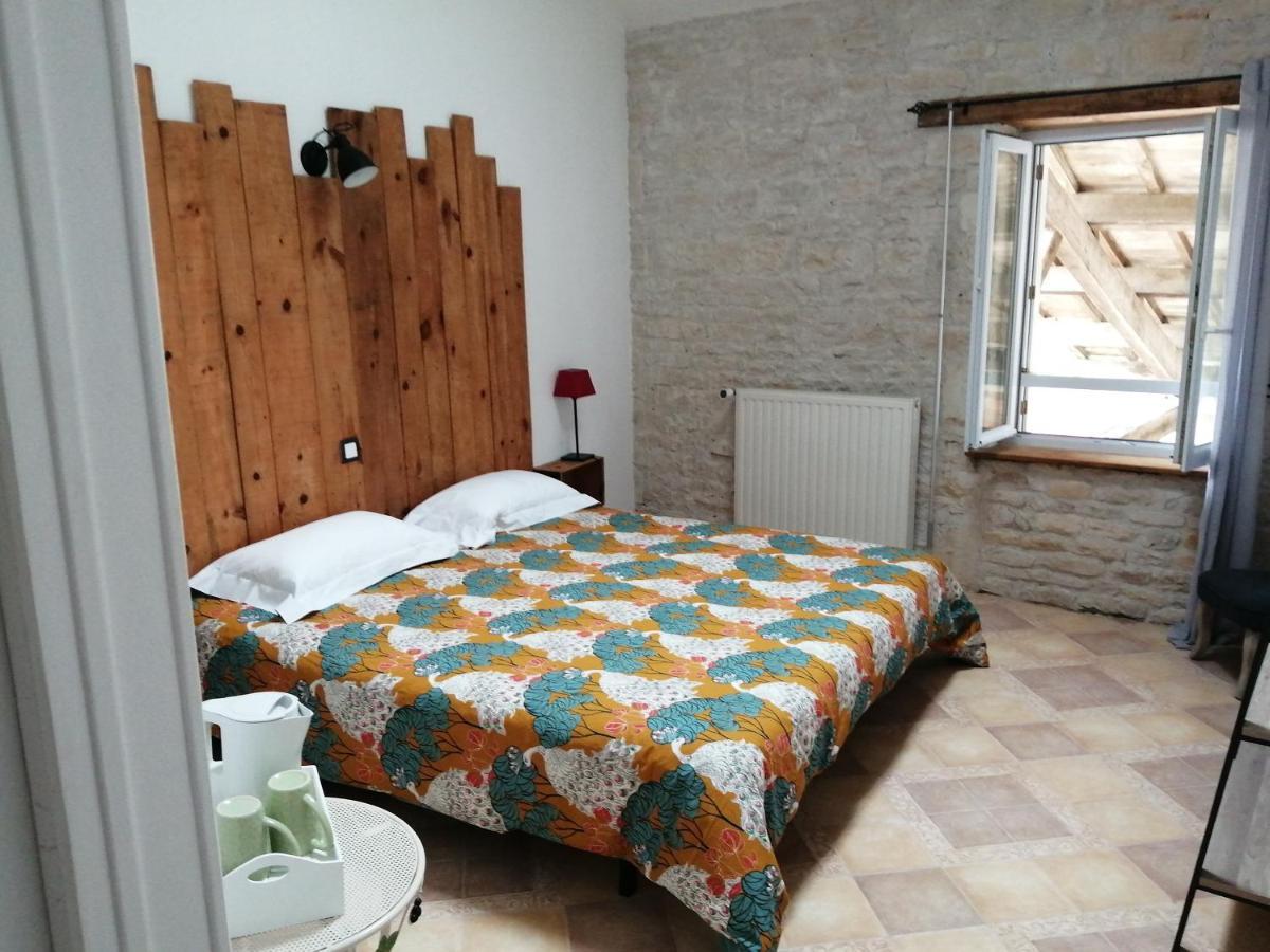 Le Logis De La Venise Verte Saint-Hilaire-la-Palud Εξωτερικό φωτογραφία